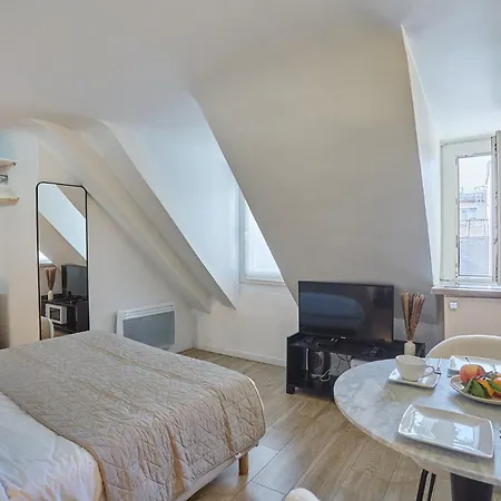 Apartment Place Vendome By Prestige
